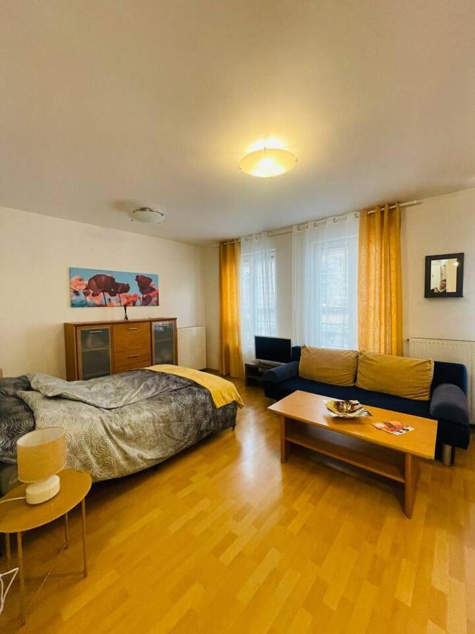 Central Studio Close To Andrassy Avenue For 4 Persons บูดาเปสต์ ภายนอก รูปภาพ